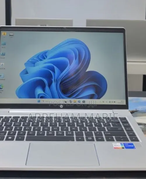 New Laptop HP EliteBook 640 G10 16GB Intel Core i7 SSD 1T