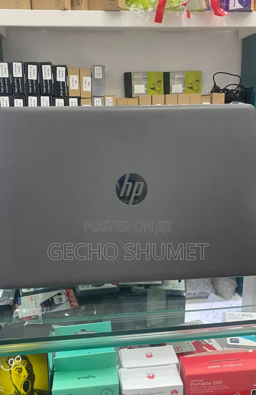 New Laptop HP 250 G7 8GB Intel Core i5 HDD 1T