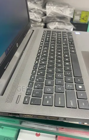 New Laptop HP 250 G7 8GB Intel Core i5 HDD 1T