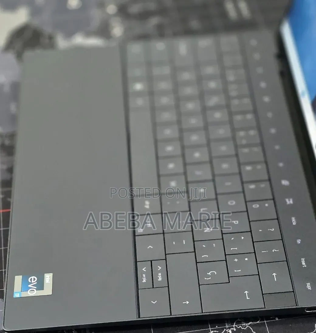 New Laptop Dell XPS 13 16GB Intel Core i7 SSD 512GB