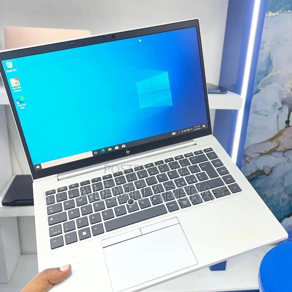 New Laptop HP EliteBook 845 G8 16GB AMD Ryzen 5 SSD 512GB