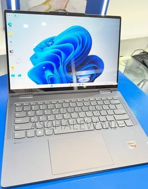 New Laptop Lenovo Yoga 700 16GB AMD Ryzen 7 SSD 512GB