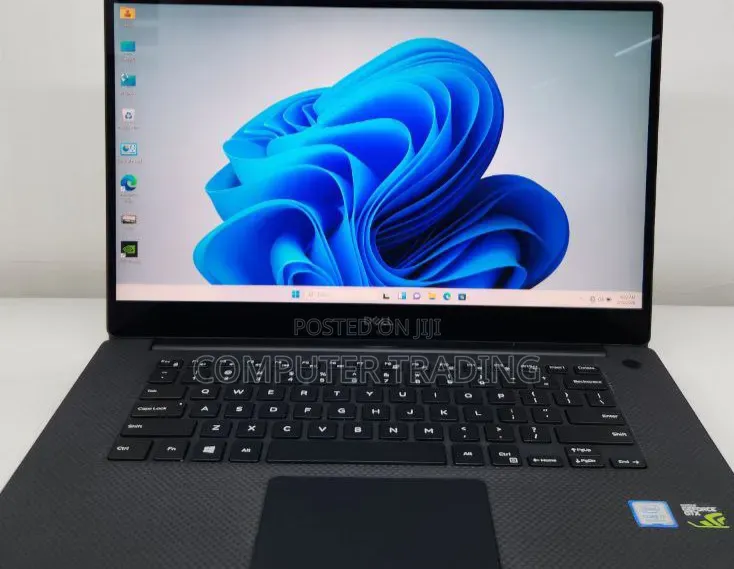 New Laptop Dell XPS 15 16GB Intel Core i7 SSD 512GB