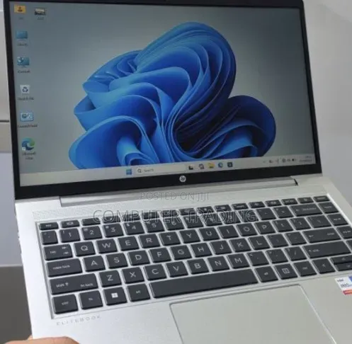 New Laptop HP EliteBook 640 G10 16GB Intel Core i7 SSD 1T