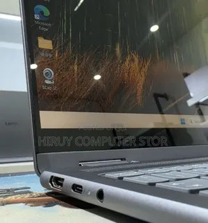 New Laptop Lenovo Yoga 7i 16GB Intel Core Ultra 7 SSD 1T
