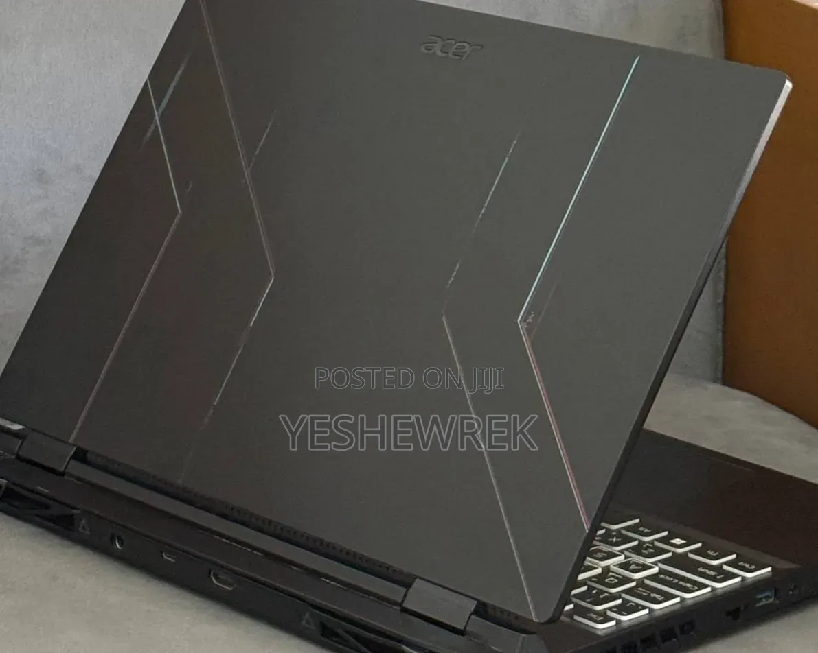 New Laptop Acer Predator Helios Neo 16 16GB Intel Core i5 SSD 512GB