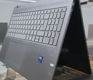 New Laptop Lenovo Yoga 7i 16GB Intel Core Ultra 7 SSD 1T