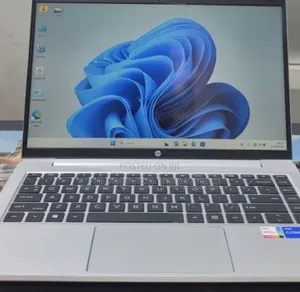 New Laptop HP EliteBook 640 G10 16GB Intel Core i7 SSD 1T
