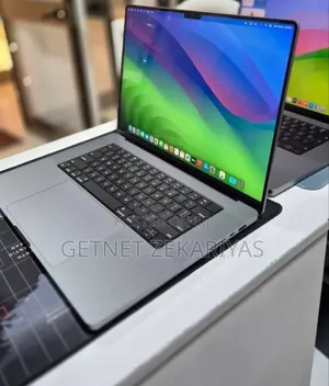 New Laptop Apple MacBook Pro 2021 M1 32GB Apple M1 SSD 512GB