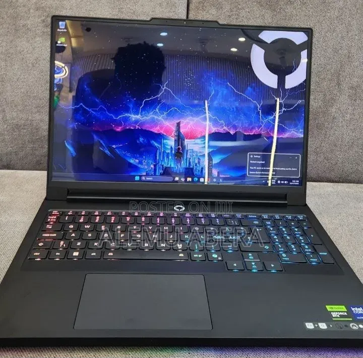 New Laptop Lenovo Legion 5i 32GB Intel Core Ultra 9 SSD 2T