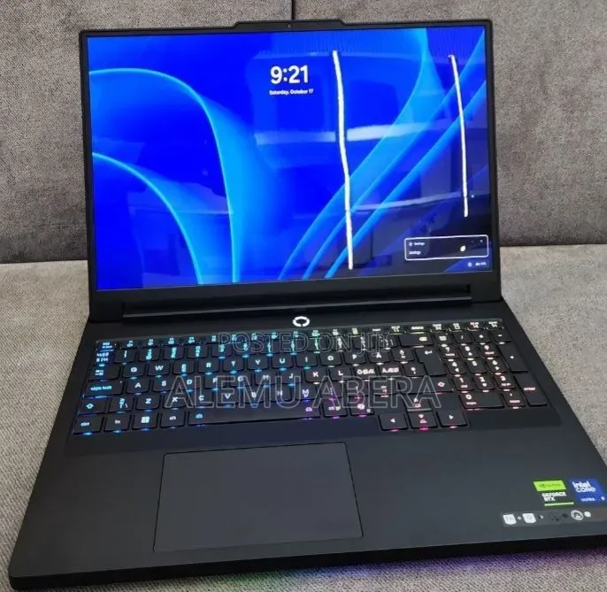 New Laptop Lenovo Legion 5i 32GB Intel Core Ultra 9 SSD 2T