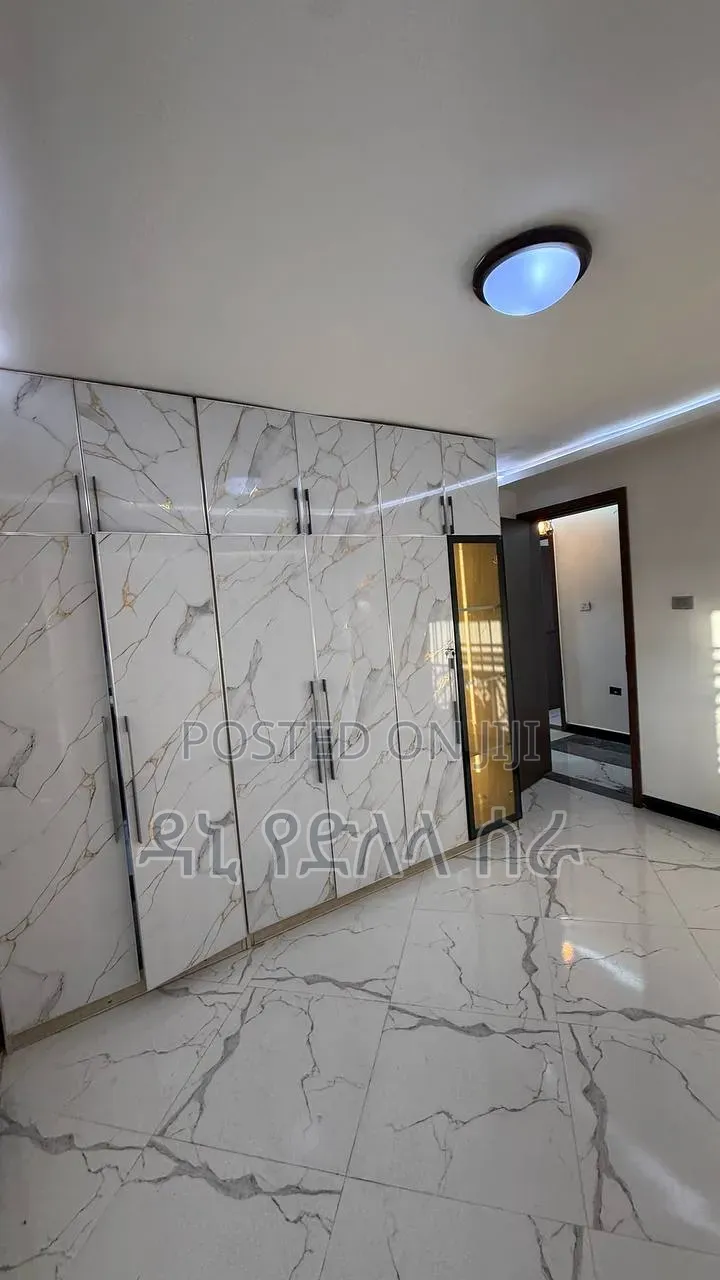 Furnished 3bdrm Condo in አዲስ አበባ, Bole for sale