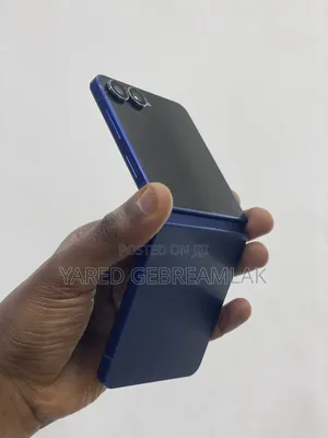 Samsung Galaxy Z Flip7 256 GB Purple