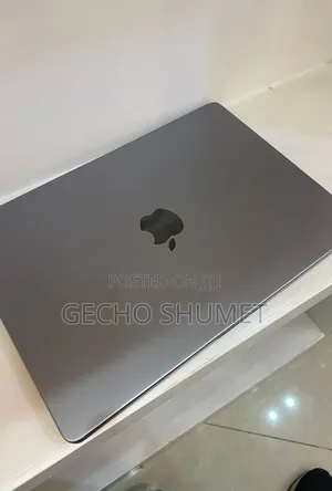New Laptop Apple MacBook Pro 2023 M3 Pro 8GB Apple M3 Pro SSD 512GB