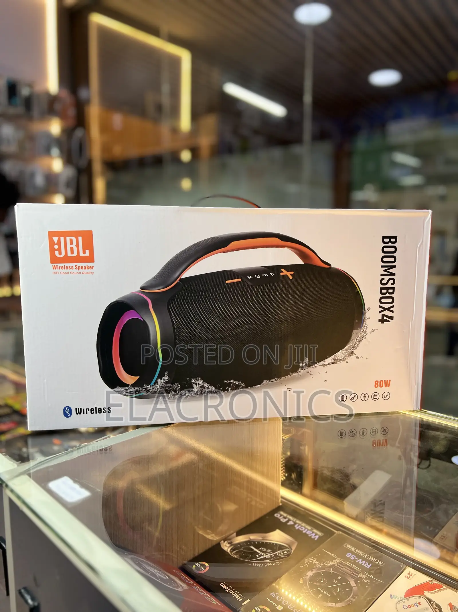 Boombox 4 JBL