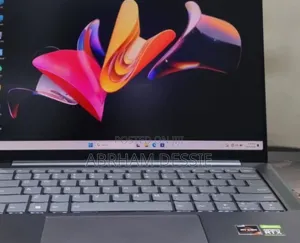 New Laptop Lenovo 16GB AMD Ryzen 7 SSD 512GB
