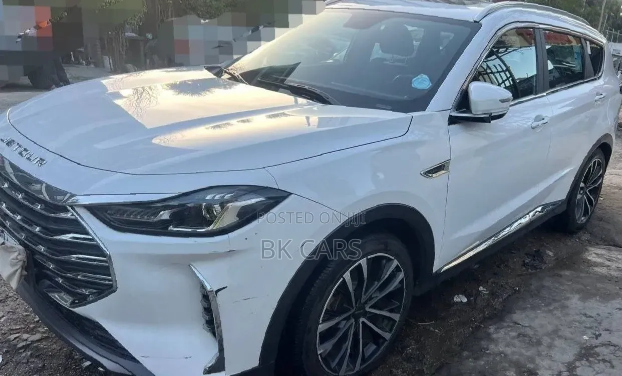 Jetour X70 1.5 7-Seater FWD 2022 White