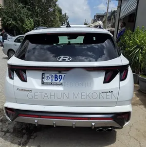 Hyundai Tucson 2021 White