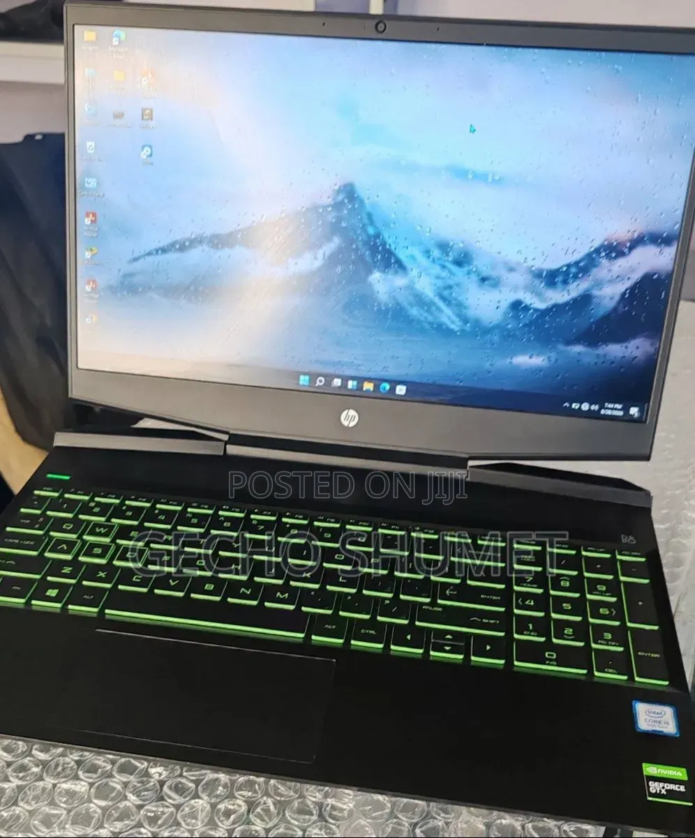 New HP Pavilion Gaming Laptop 15-dk2xxx 16GB Intel Core i5 SSD 512GB