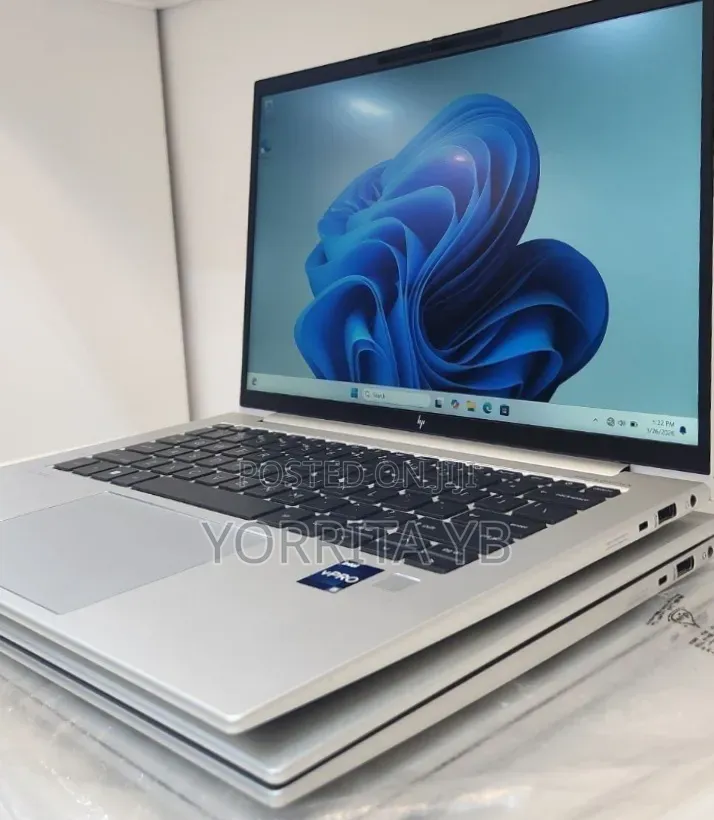 New Laptop HP EliteBook 840 G8 16GB Intel Core i5 SSD 512GB