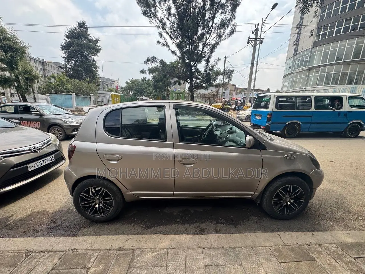 Toyota Vitz 2001 Beige