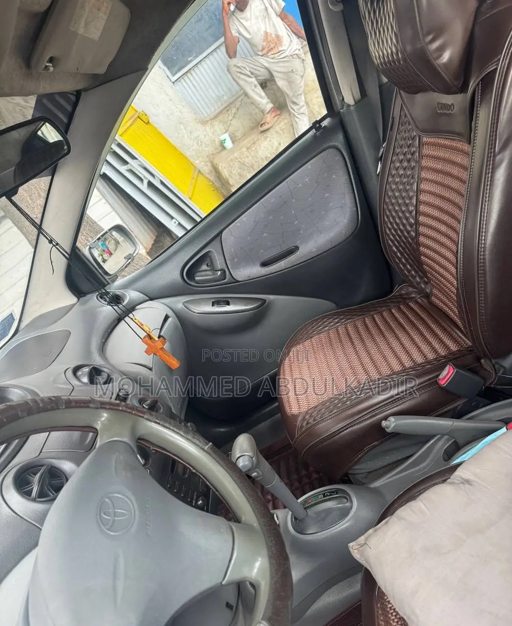 Toyota Vitz 2001 Beige