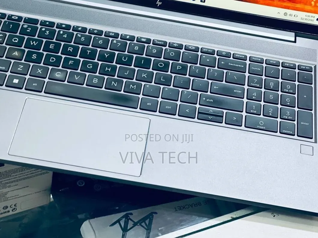 New Laptop HP ZBook Studio 16GB Intel Core i7 SSD 512GB
