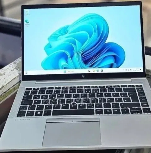 New Laptop HP EliteBook 840 G8 16GB Intel Core i5 SSD 512GB