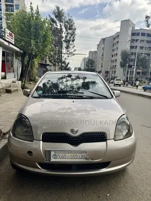 Toyota Vitz 2001 Beige