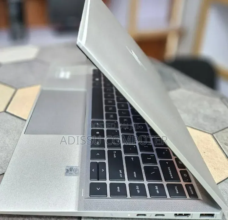 New Laptop HP EliteBook x360 1040 G7 16GB Intel Core i7 SSD 512GB
