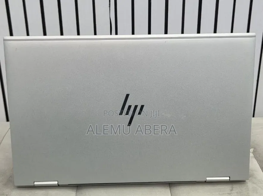 New Laptop HP EliteBook 1040 G8 16GB Intel Core i7 SSD 512GB