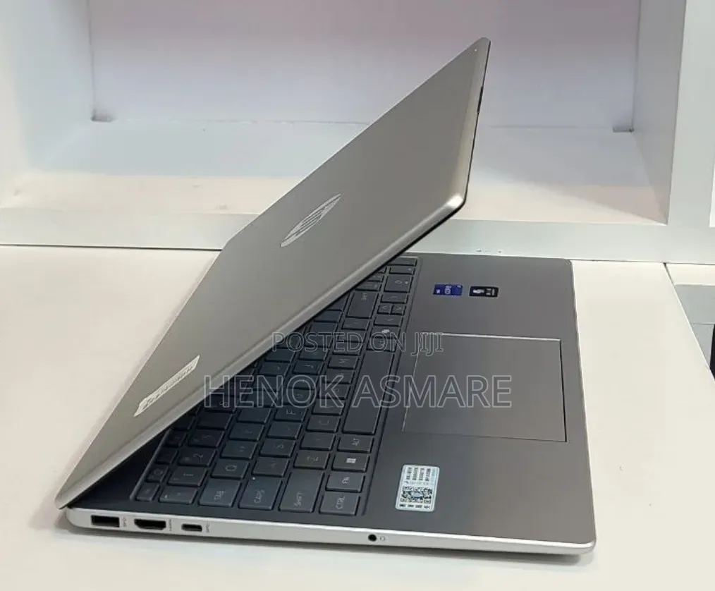 New Laptop HP Stream Notebook 16GB Intel Core i7 SSD 512GB