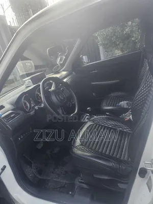 Suzuki Swift 2021 White
