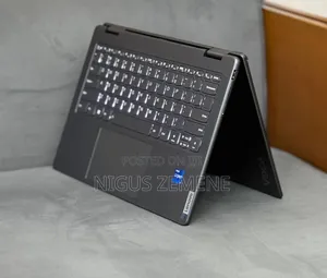 New Laptop Lenovo Yoga 7i 16GB Intel Core Ultra 7 SSD 512GB