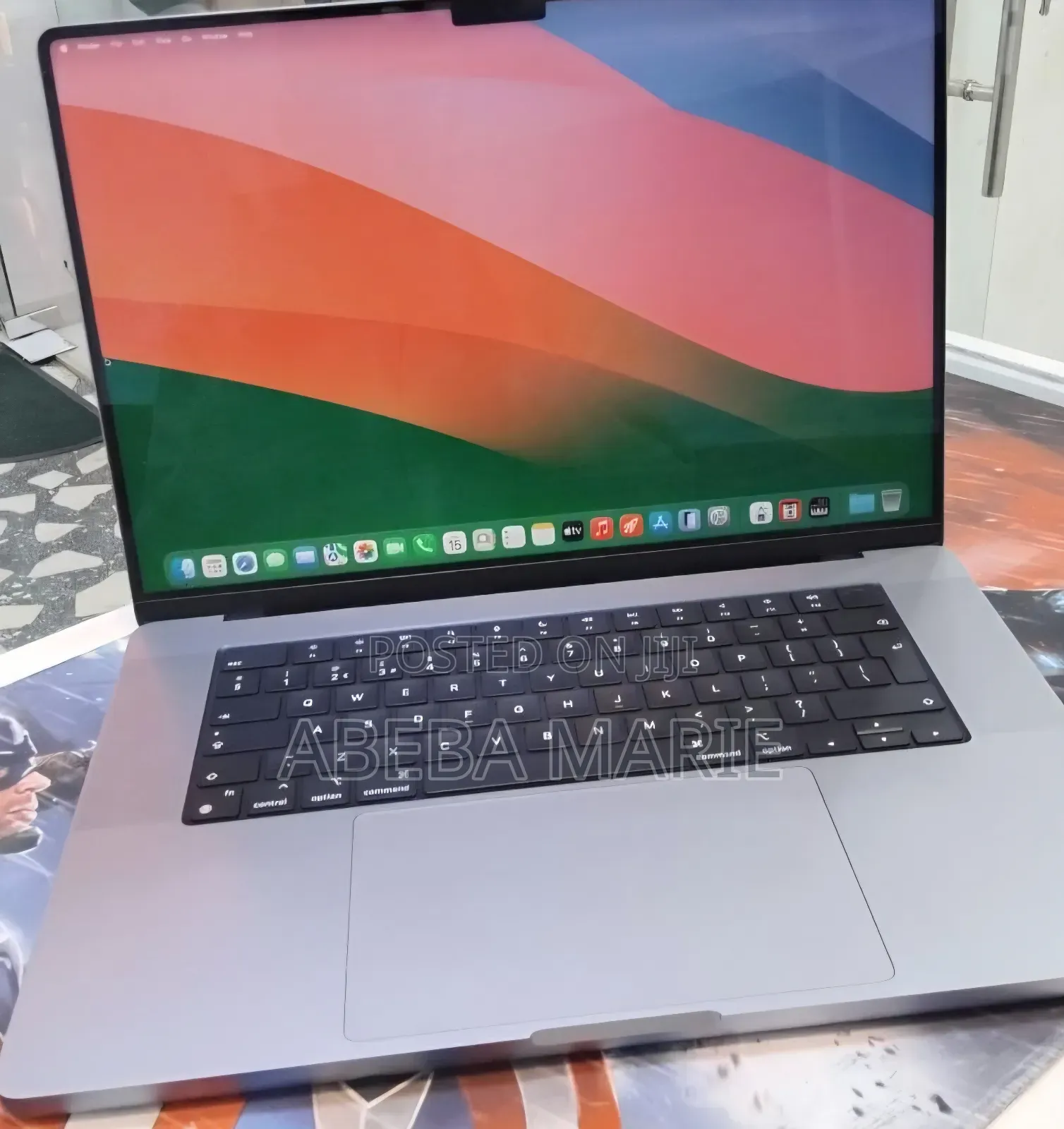 New Laptop Apple MacBook Pro 2021 M1 32GB Apple M1 Max SSD 1T