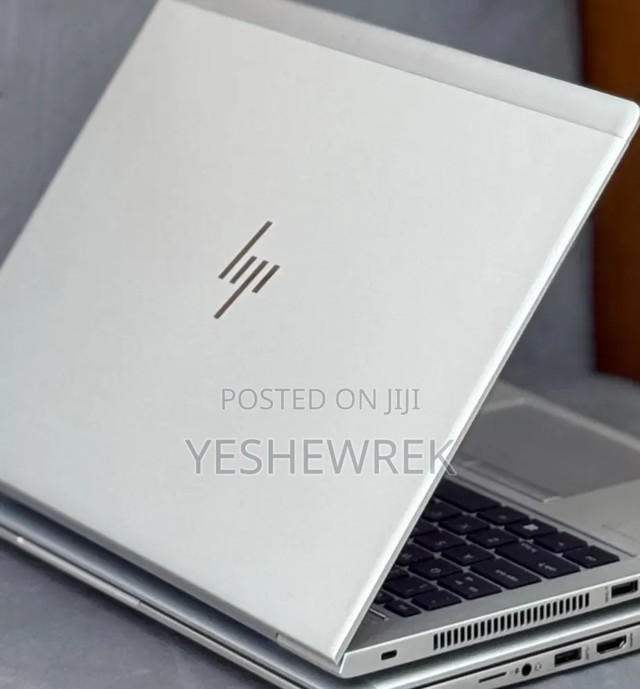 New Laptop Apple MacBook Pro 2019 8GB Intel Core i5 SSD 512GB