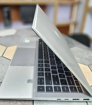 New Laptop HP EliteBook x360 1040 G7 16GB Intel Core i7 SSD 512GB
