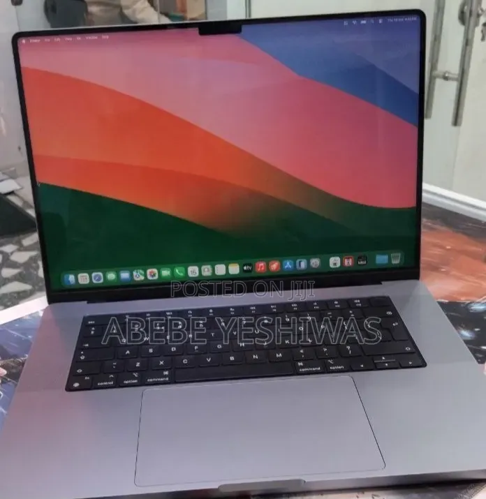 New Laptop Apple MacBook Pro 2021 M1 Max 64GB Apple M1 Max SSD 1T