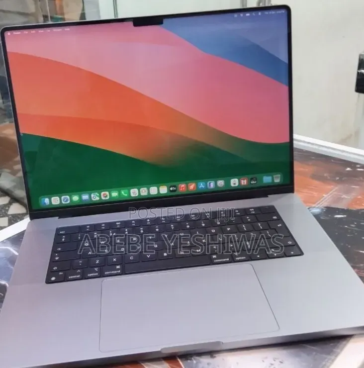 New Laptop Apple MacBook Pro 2021 M1 Max 64GB Apple M1 Max SSD 1T