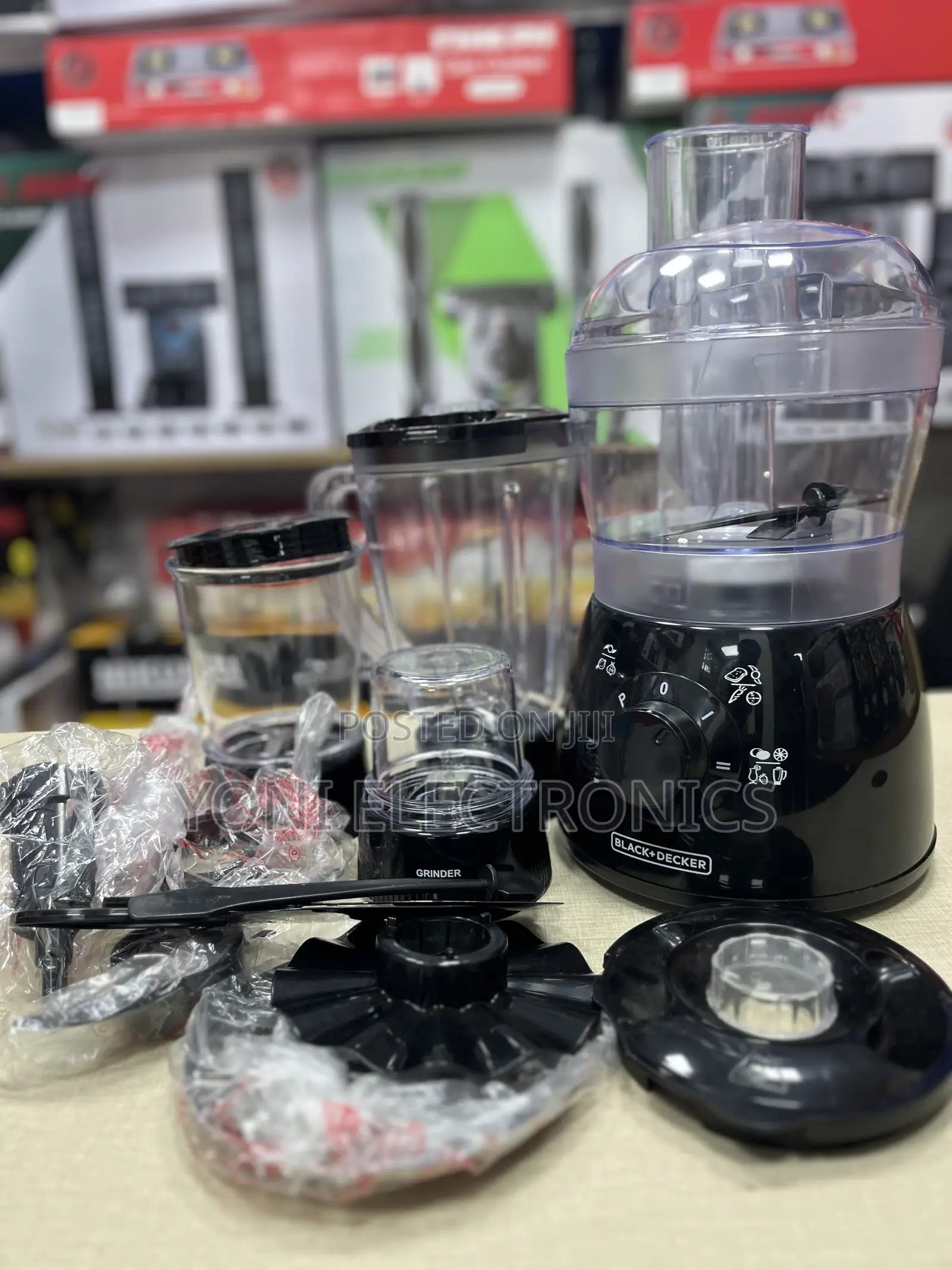 Black+Decker Kitchen Robot Deluxe Food Processor (400W)