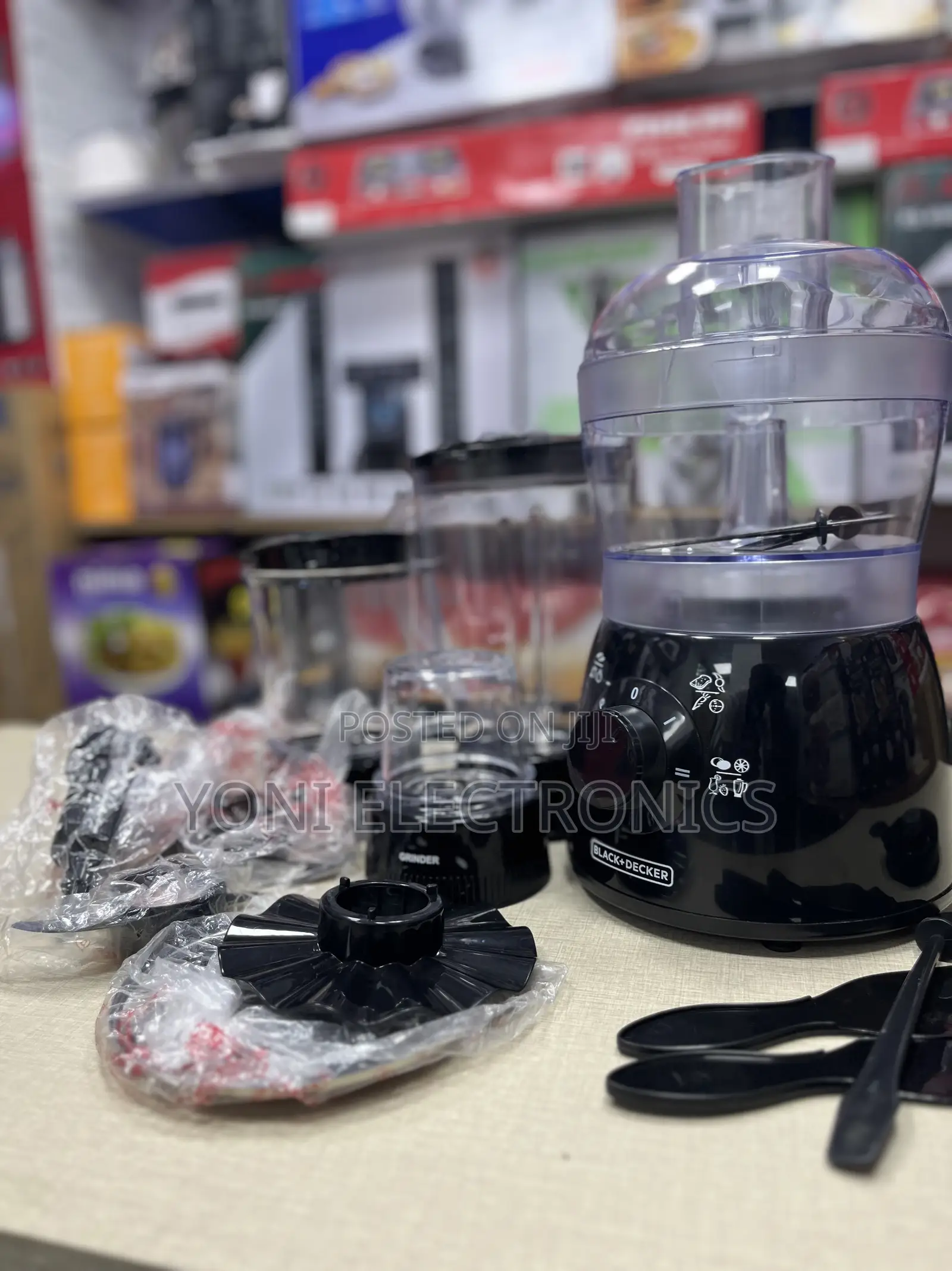 Black+Decker Kitchen Robot Deluxe Food Processor (400W)