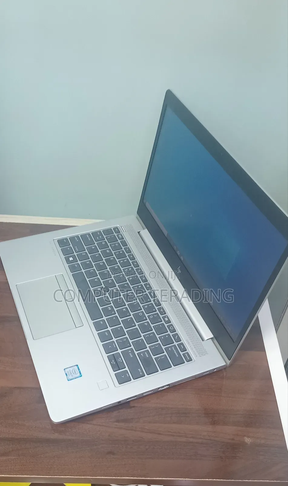 New Laptop HP EliteBook 830 G5 8GB Intel Core i7 SSD 512GB
