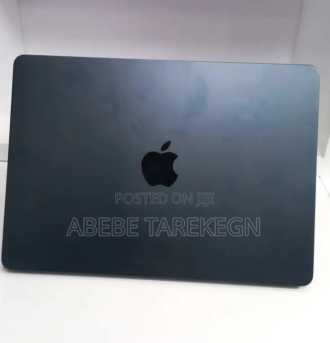 New Laptop Apple MacBook Air 2022 M2 16GB Apple M2 SSD 512GB