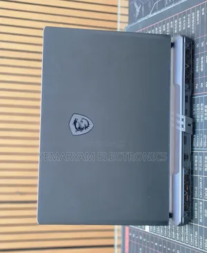 New Laptop MSI Vector 16 HX AI A2XWIG 32GB Intel Core i9 SSD 1T
