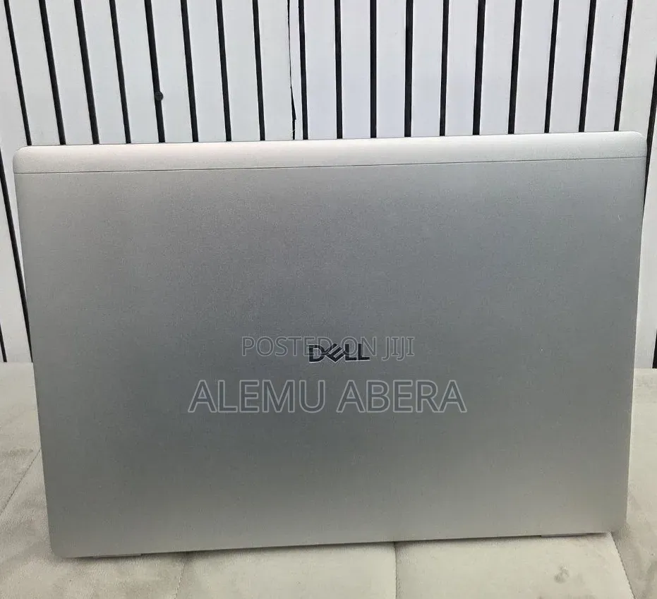 New Laptop Dell Pro 16 16GB Intel Core Ultra 7 SSD 512GB