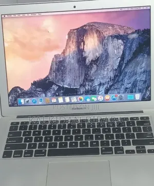 New Laptop Apple MacBook Air 2017 8GB Intel Core i7 SSD 128GB