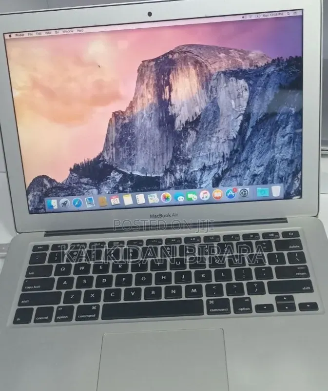 New Laptop Apple MacBook Air 2017 8GB Intel Core i7 SSD 128GB