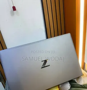 New Laptop HP ZBook Firefly 14 G10 16GB Intel Core i7 SSD 512GB