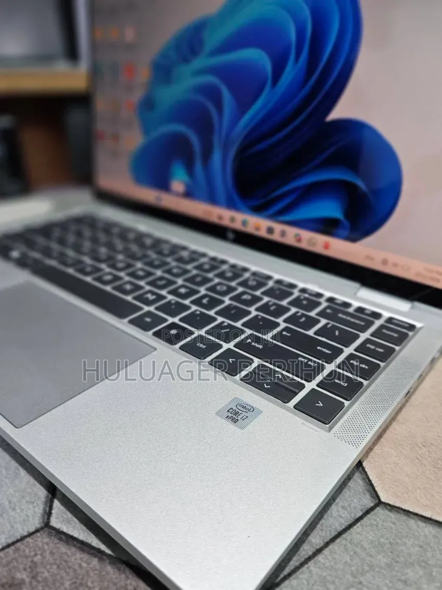 New Laptop HP EliteBook x360 1040 G7 16GB Intel Core i7 SSD 512GB
