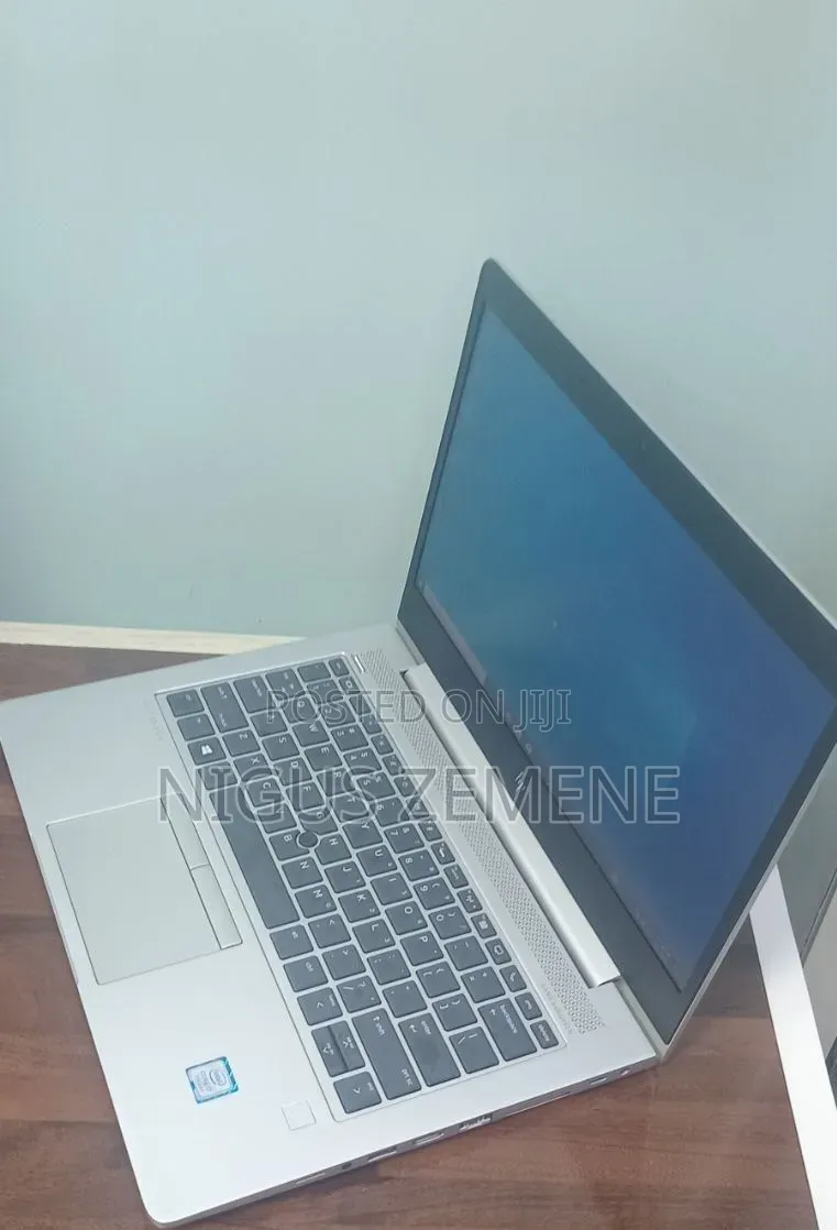 New Laptop HP EliteBook 830 G5 8GB Intel Core i7 SSD 512GB